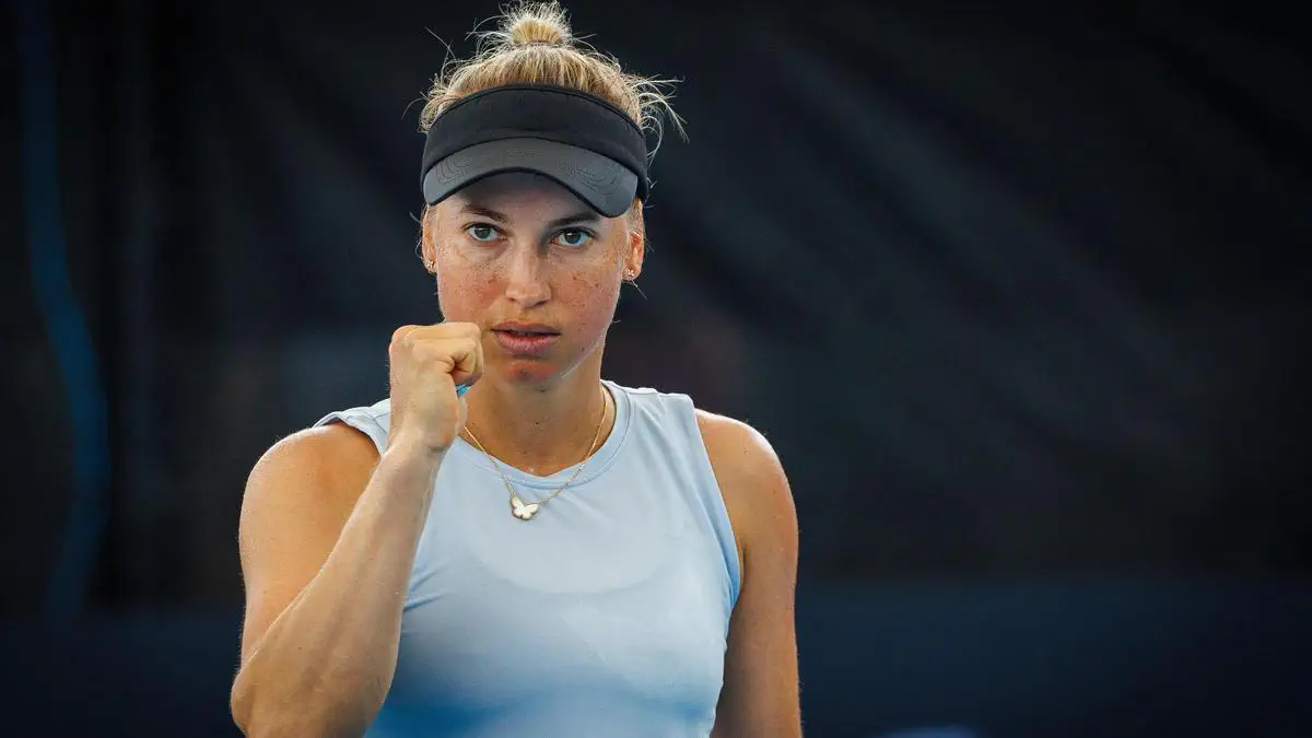 Камбэк длиной почти три часа: Путинцева с боем вышла во второй круг Australian Open-2026