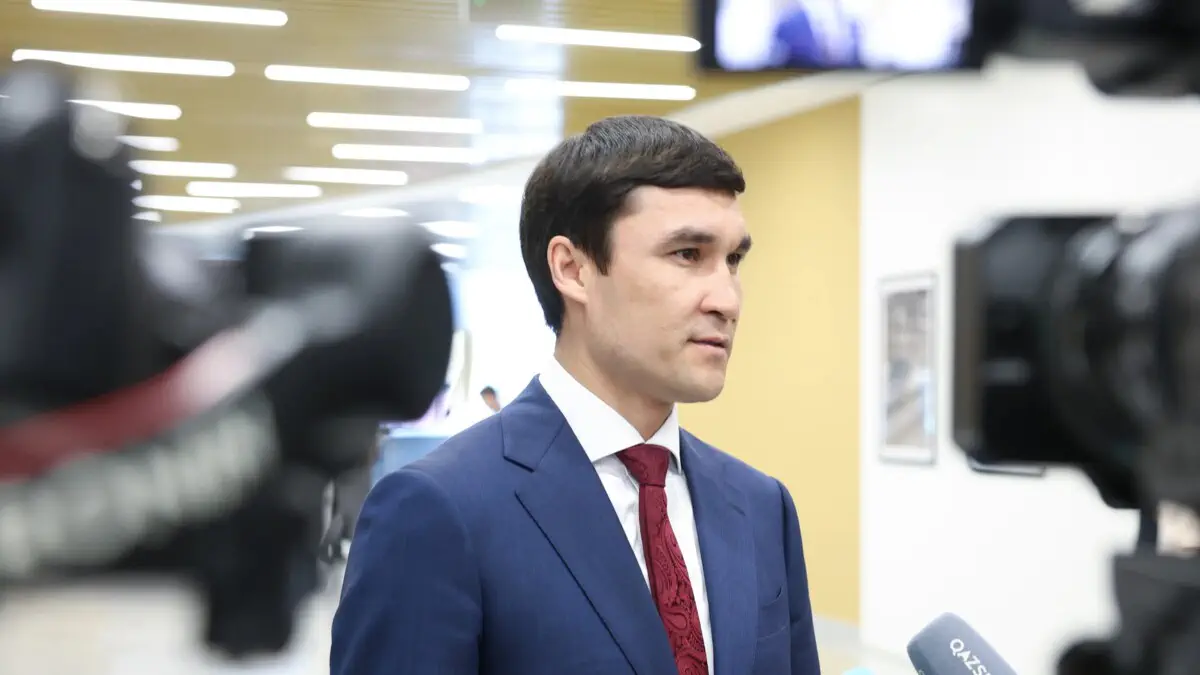 Олимпийского чемпиона Серика Сапиева избил заместитель? Возбуждено уголовное дело