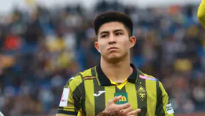 Дастан Сатпаев: как «новый Агуэро» переписывает историю Казахстана перед рекордным трансфером в «Челси»