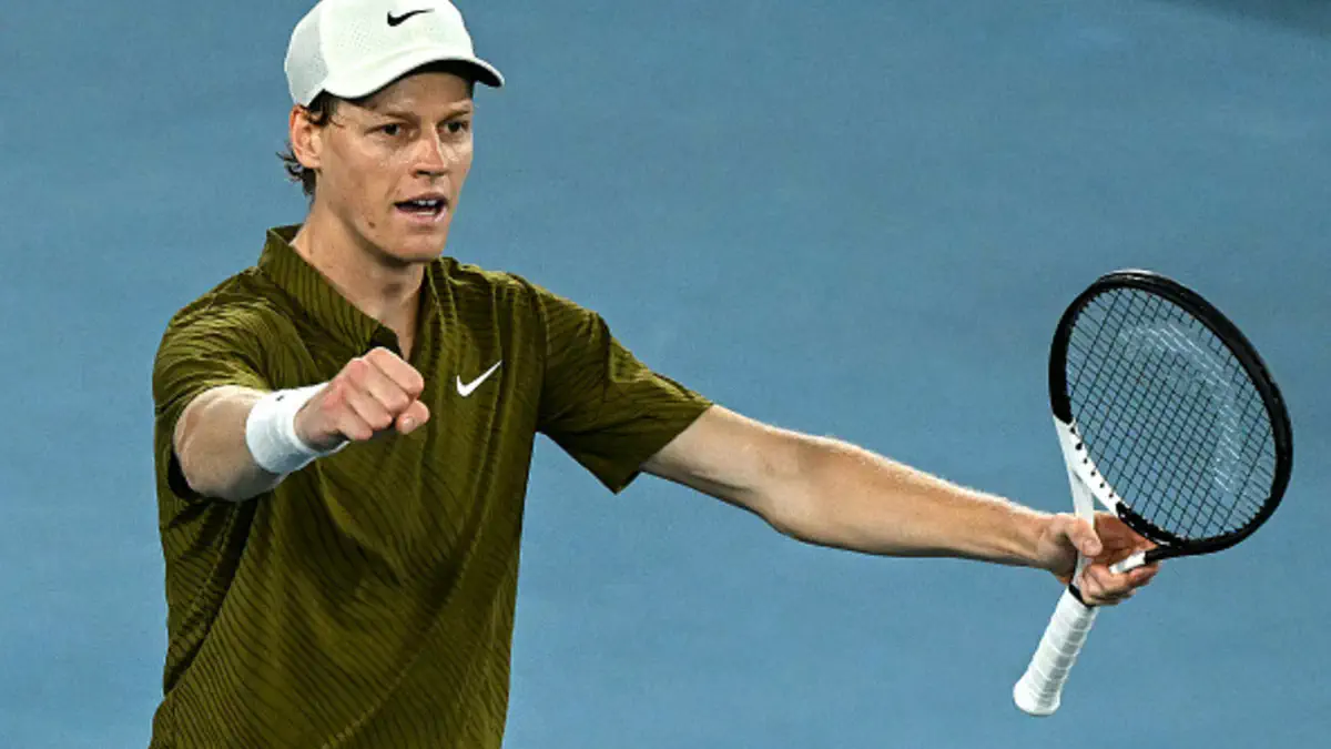 Синнер эффектно вышел в полуфинал Australian Open. С кем сыграет итальянец?