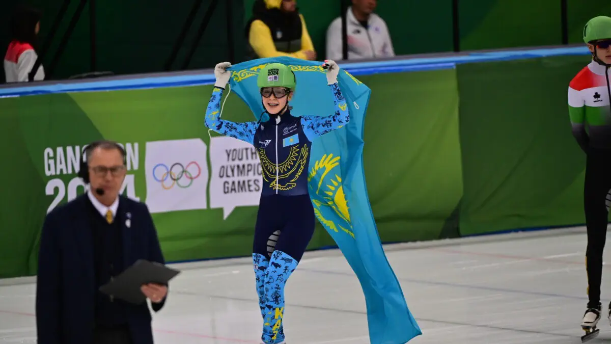 Казахстан завершил юниорский чемпионат мира по шорт-треку с двумя медалями