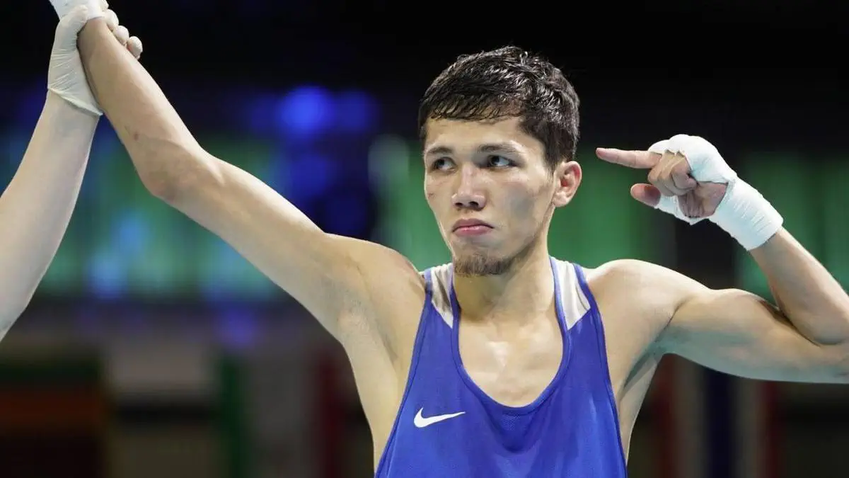 Индиец не устоял. Санжар Ташкенбай ворвался в полуфинал Boxam Elite