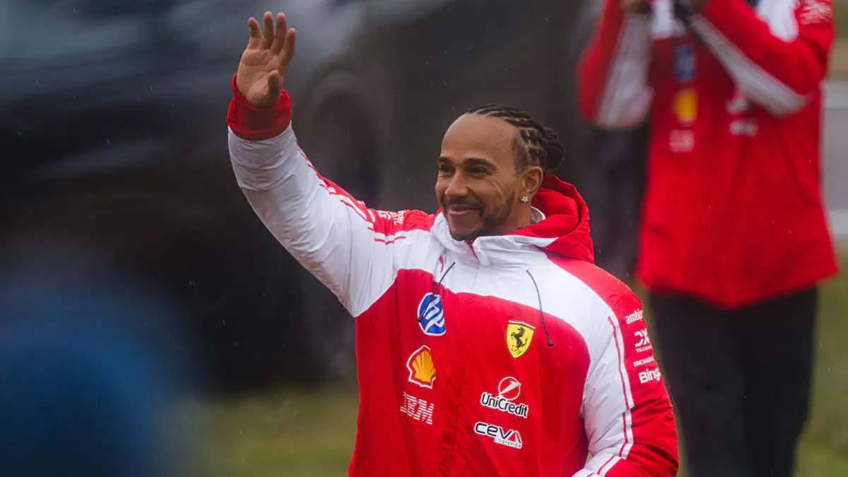 Чемпион мира призвал фанатов Ferrari не впадать в оптимизм после первых тестов