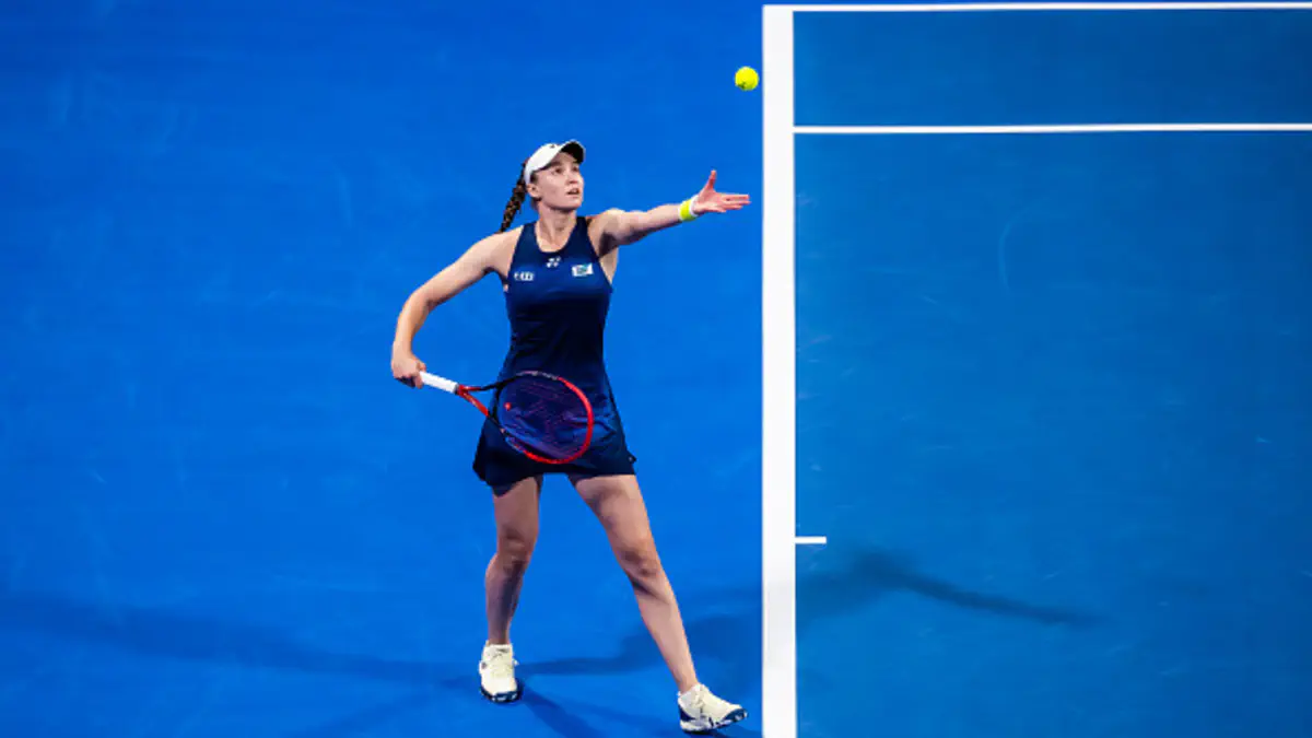 Рыбакина в трехсетовом поединке проиграла в четвертьфинале Qatar Open