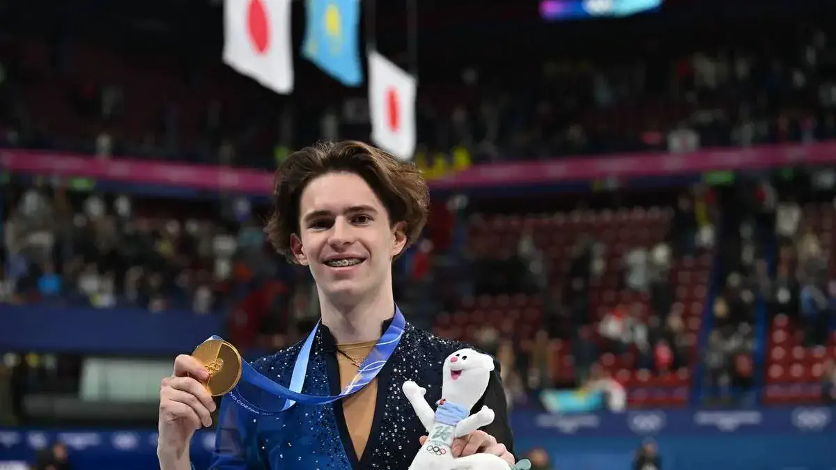 Димаш Кудайберген пообещал подарить автомобиль олимпийскому чемпиону Шайдорову