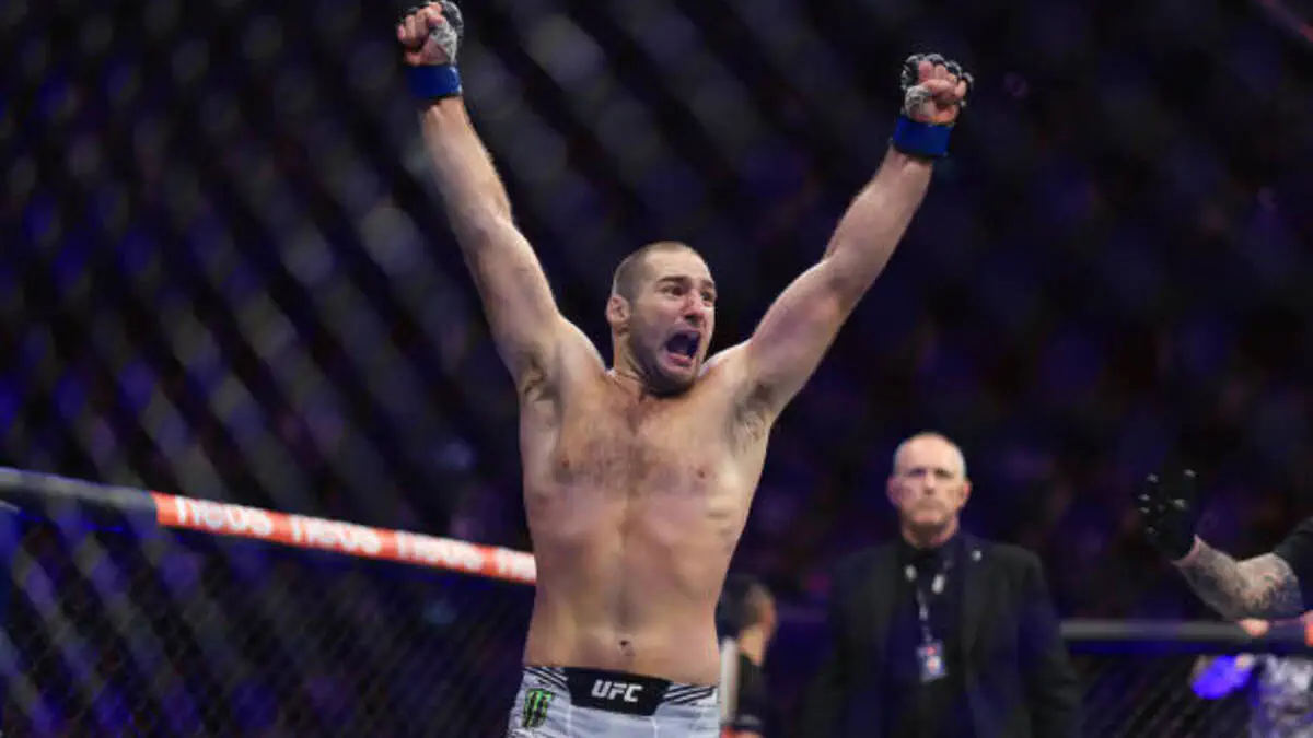 Стрикленд нокаутировал Эрнандеса в главном бою UFC Fight Night 267