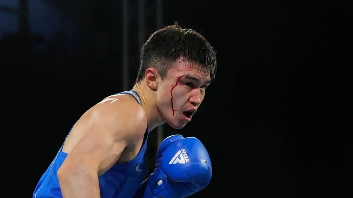 ВИДЕО. Казахстанец сенсационно выбил призёра чемпионата мира на «Страндже»