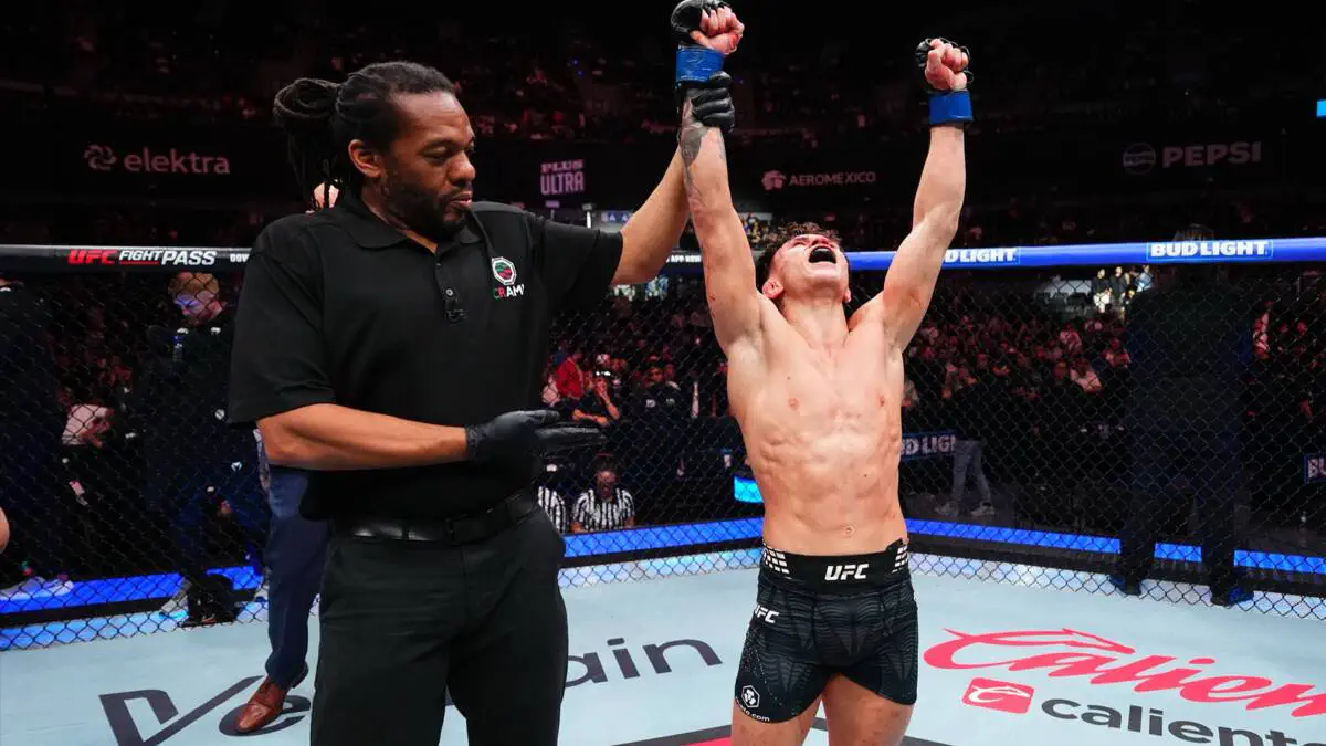 Без Алмабаева: Морено уступил в главном бою UFC Fight Night 268