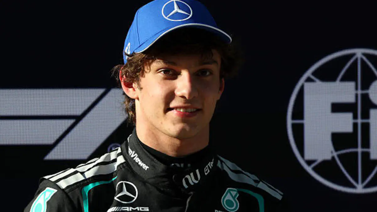 Антонелли стал самым молодым обладателем поула в истории Формулы-1