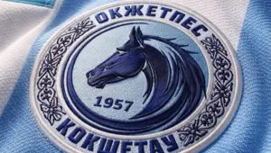 Деньги в конвертах в раздевалке: футболистам КПЛ вручили миллионы