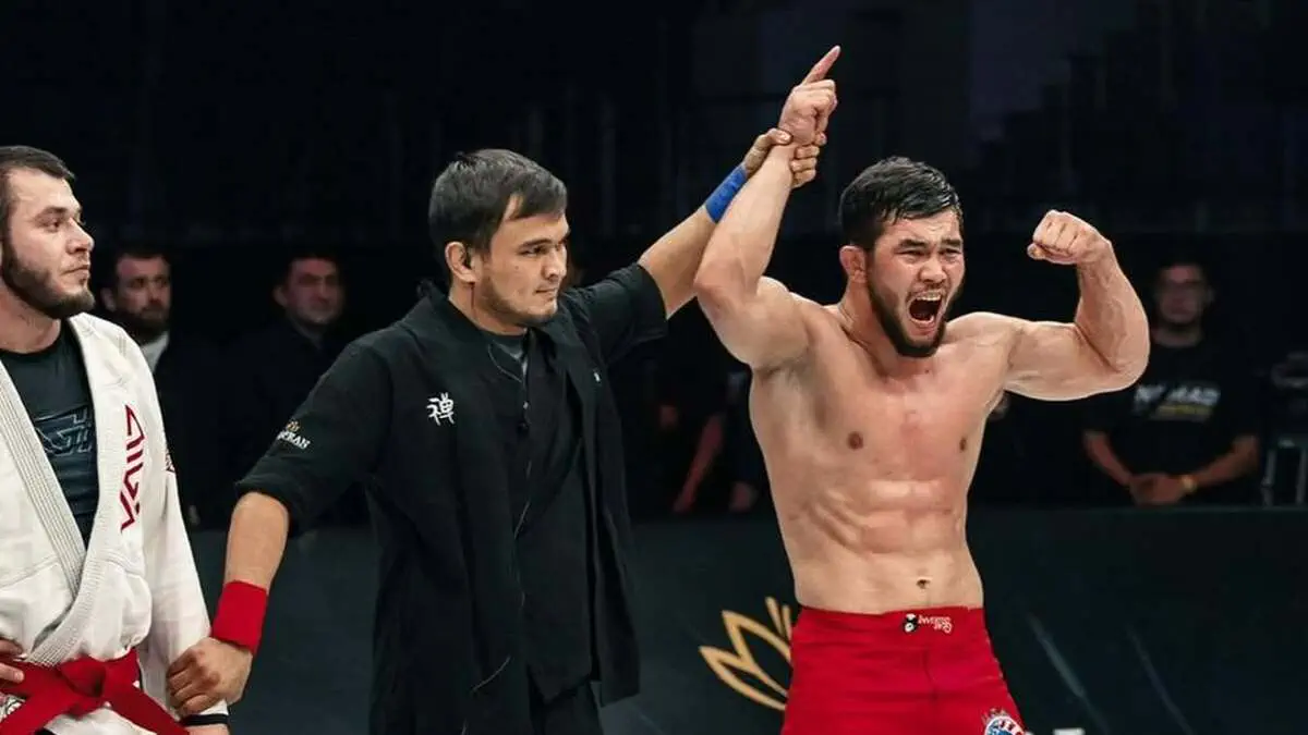 Исторический дебют Бакытова: первый боец из Евразии в UFC BJJ