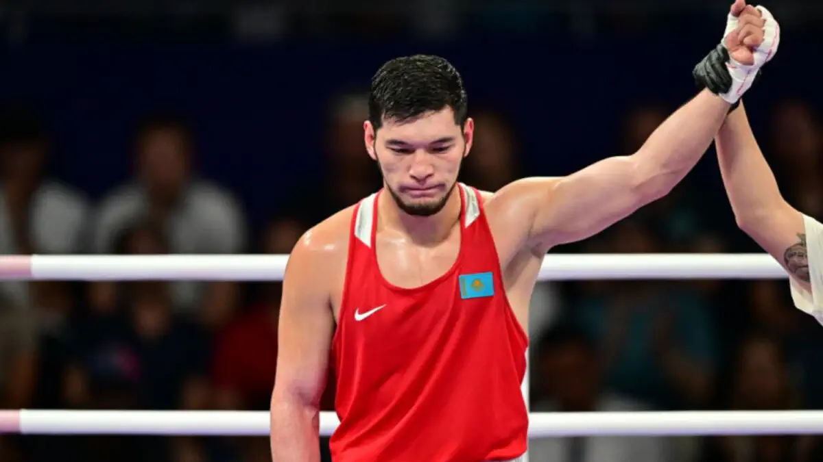 Айбек Оралбай разгромил соперника и вышел в финал чемпионата Азии