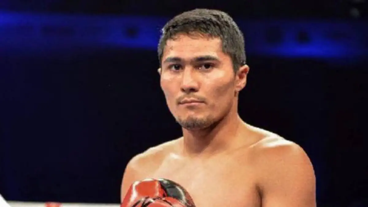 Нурсултанов подписал контракт на титул WBC