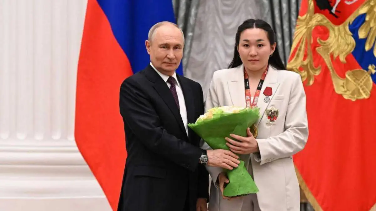 Этническую казашку наградил Путин за победу на чемпионате мира: подробности
