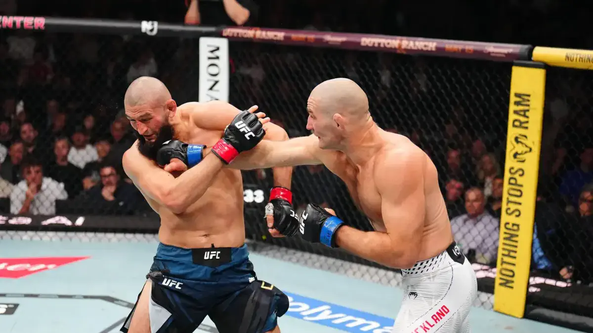 Хамзат Чимаев обратился к Стрикленду после потери титула UFC