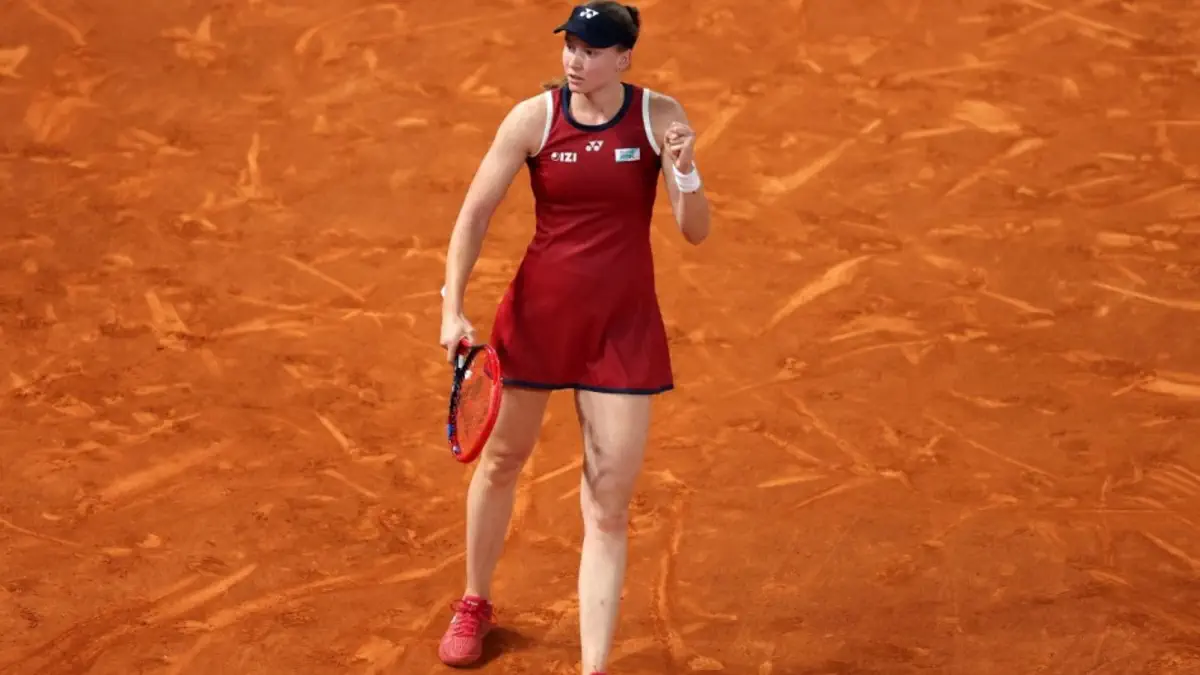 Рыбакина стала лидером сезона WTA после победы на «Ролан Гаррос»
