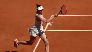 Сенсация: Рыбакина вылетела с Roland Garros от 55-й ракетки мира