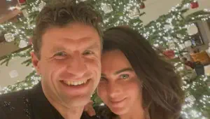 Томас Мюллер расстался с женой-красавицей после 20 лет брака