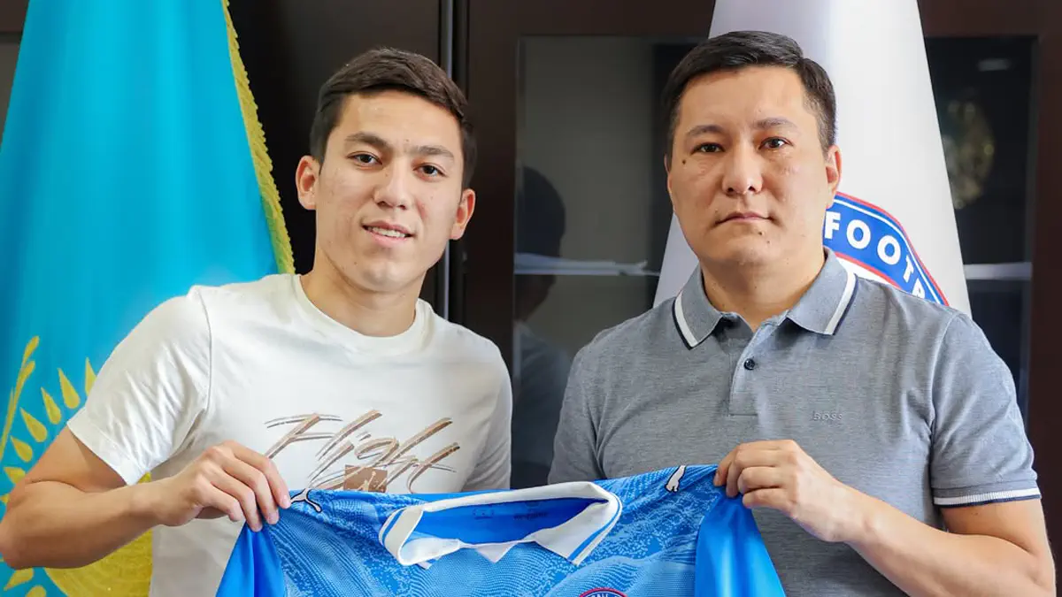 Недавний дебютант сборной Казахстана перешел к лидеру чемпионата