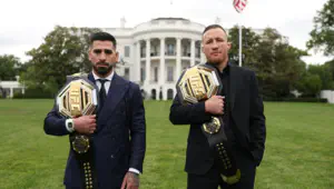 Топурия - Гэтжи: где смотреть главный бой турнира UFC Freedom 250