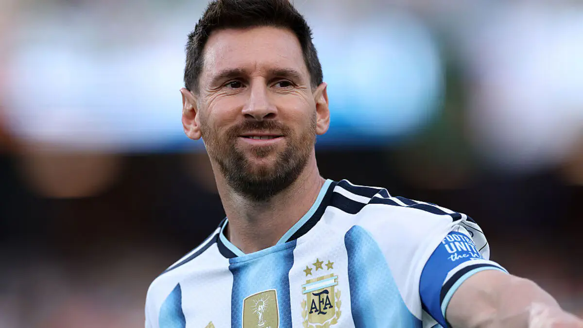 26 метров величия: в Аргентине открылась самая высокая в мире статуя Месси