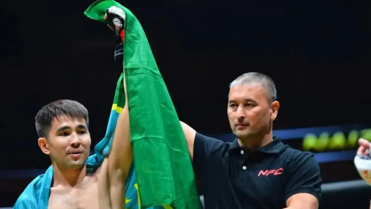 Арман Ашимов победил непобежденного экс-бойца UFC