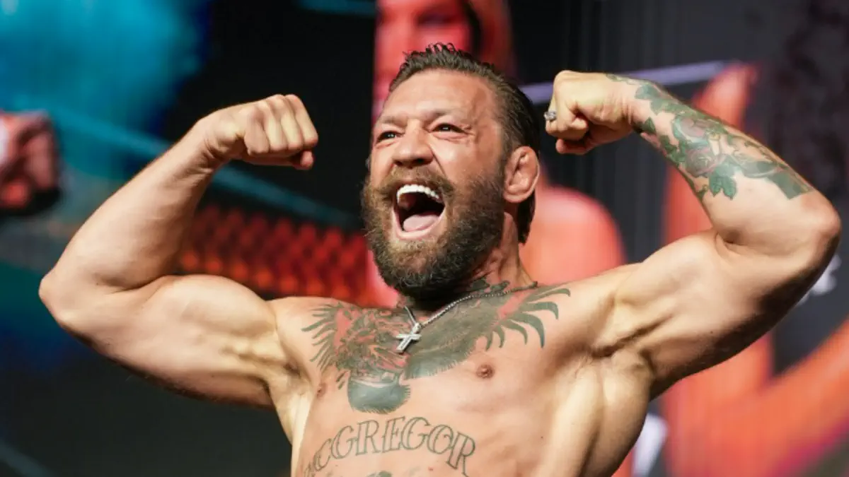 Макгрегор проиграл уже в первом раунде. Холлоуэй чемпион UFC 329
