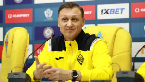 «Собака лает - караван идет». Уразбахтин жестко ответил на критику журналистов