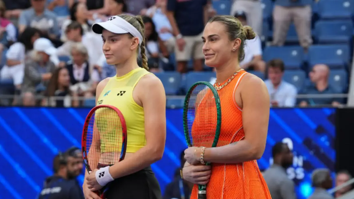Рыбакина выиграла первый сет у Соболенко в финале US Open