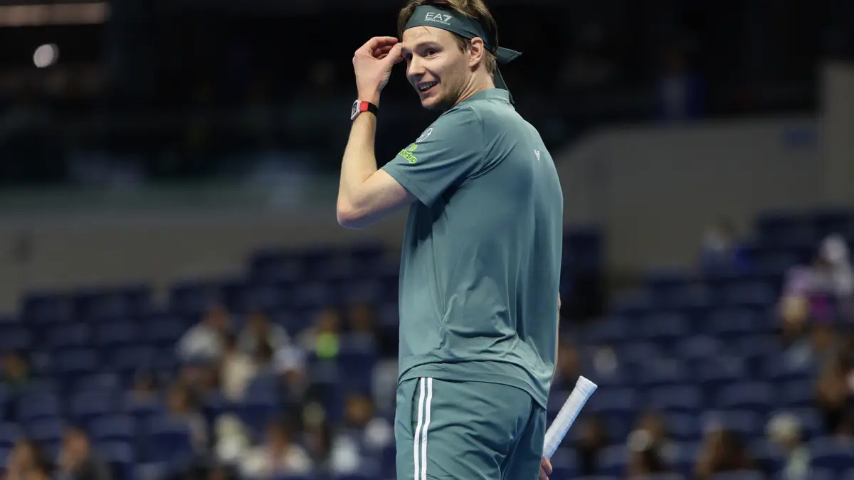 Бублик вылетел с турнира ATP 500 в Пекине