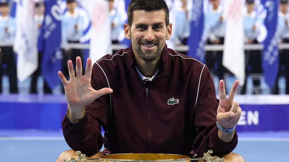 Джокович ATP-500 турнирінің финалында де Минаурды мерзімінен бұрын жеңді