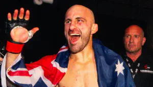 Волкановски побил исторический рекорд UFC 
