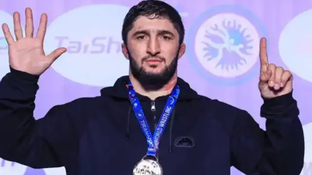 Видео: Абдулрашид Садулаев прибыл в Астану